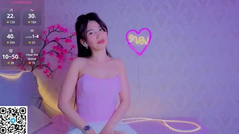 Snapshot of iris_on_cam chatting on September 19, 7:13 pm iris on cam online show from September 19, 7:13 pm