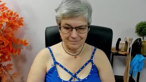 I R I S online show from September 18, 6:34 am