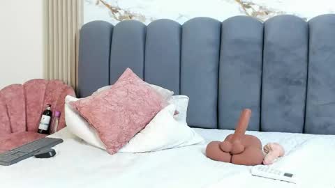 Iris online show from February 25, 12:09 am