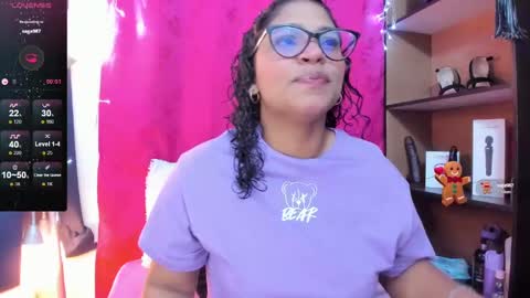 Snapshot of iriss_25 chatting on January 9, 1:45 pm iris online show from January 9, 1:45 pm