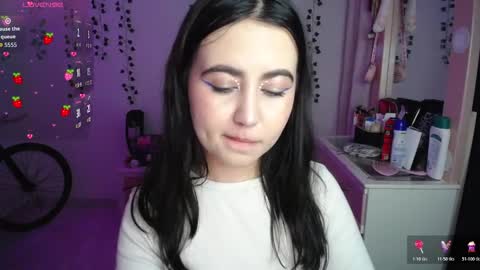 Iris  online show from December 1, 5:22 am