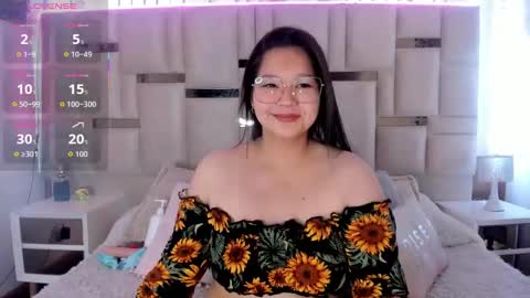 Snapshot of isa__rose chatting on October 6, 12:00 pm isa rose online show from October 6, 12:00 pm