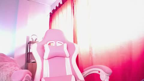 Isabella  online show from September 20, 4:05 pm