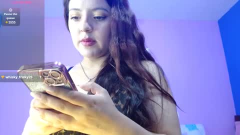 isa_jones1 online show from February 28, 1:05 am