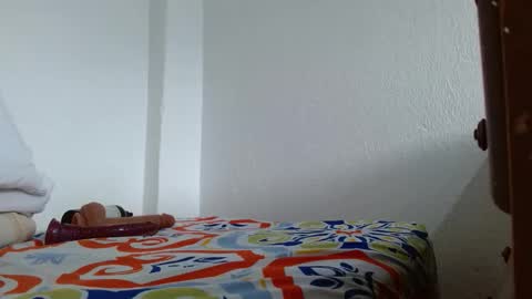 Snapshot of isabel_24_gil chatting on October 8, 8:35 pm isabel online show from October 8, 8:35 pm