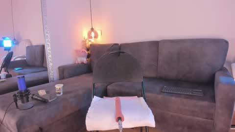 Isabela online show from March 3, 12:09 pm