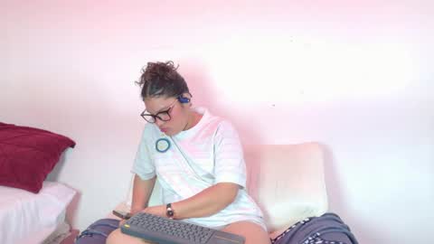 Isabella online show from May 7, 11:19 pm