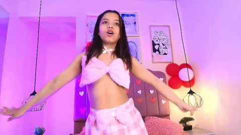 isabelgh_ online show from February 14, 4:03 am