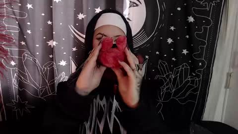 Snapshot of isabella__dark chatting on February 4, 8:49 pm online show from February 4, 8:49 pm