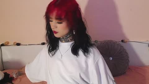 Snapshot of isabella__dark chatting on December 26, 10:31 pm online show from December 26, 10:31 pm