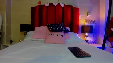 isabella montez online show from March 1, 12:01 pm