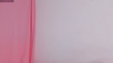 isabella online show from December 13, 2:43 am