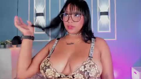 isabella zc online show from July 10, 1:00 pm