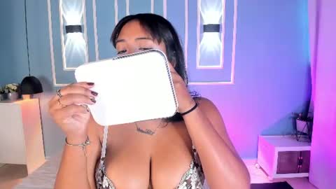 isabella zc online show from June 25, 12:07 pm