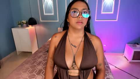 isabella zc online show from May 28, 4:27 pm