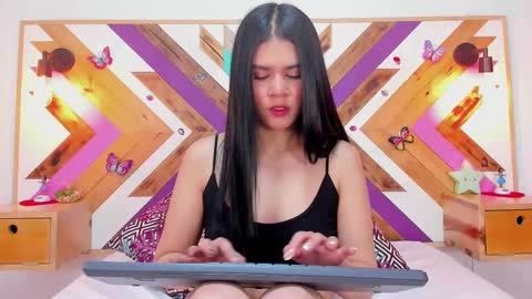 Snapshot of isabellamarinny chatting on February 14, 12:36 pm Isabella online show from February 14, 12:36 pm