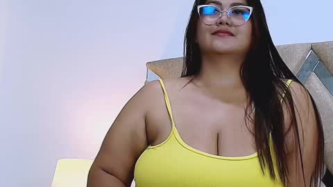 IsabellMendez online show from March 12, 6:32 pm
