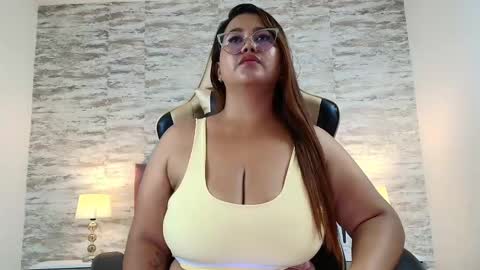 IsabellMendez online show from February 19, 8:31 pm