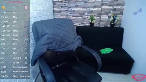 Hi there im Isabelsaenzxx online show from November 25, 2:19 pm