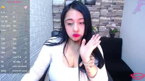 Hi there im Isabelsaenzxx online show from September 12, 2:02 pm