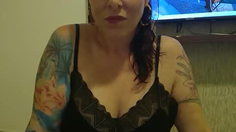 Snapshot of island_serena chatting on October 13, 9:50 pm Sexy Serena online show from October 13, 9:50 pm