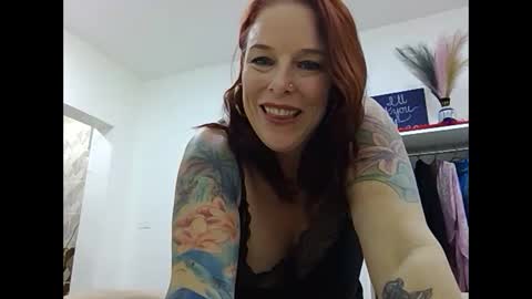 Snapshot of island_serena chatting on September 14, 8:51 pm Sexy Serena online show from September 14, 8:51 pm