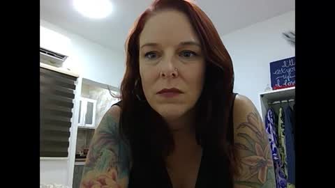 Snapshot of island_serena chatting on September 15, 9:00 pm Sexy Serena online show from September 15, 9:00 pm
