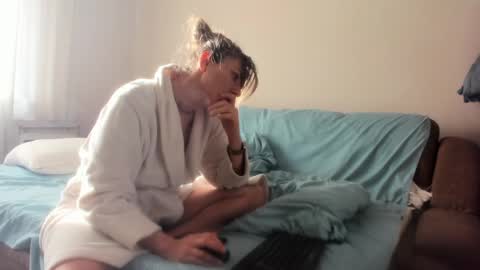 Issabelle online show from February 23, 6:44 am