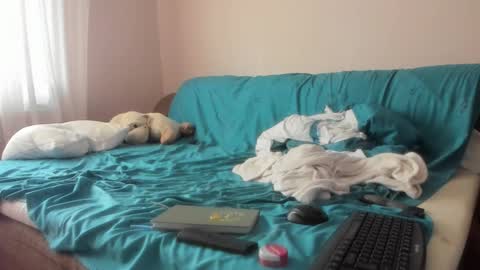 Issabelle online show from October 31, 7:56 am