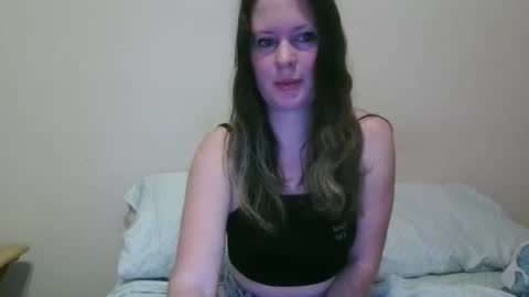 issamayy333 online show from October 22, 3:44 am