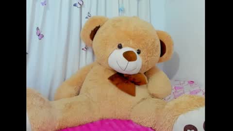 Snapshot of itahisa_sweet chatting on October 4, 11:20 pm Itahisa sweet online show from October 4, 11:20 pm
