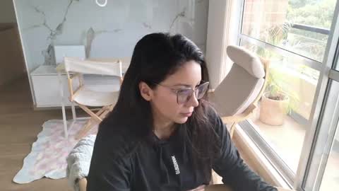 Jessi online show from May 11, 8:28 pm