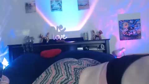 Snapshot of itsdaisydukes chatting on October 30, 4:04 am Bella Daisy online show from October 30, 4:04 am