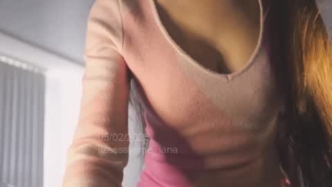 itsssssssme_lana online show from February 5, 4:37 pm