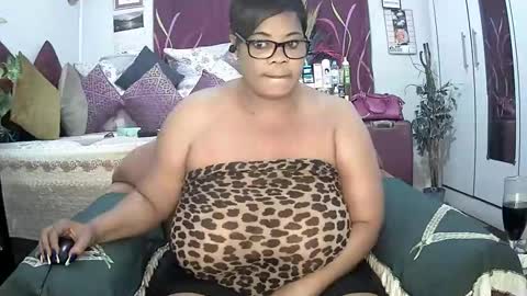 itumeleng74 online show from February 26, 6:03 pm