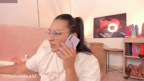 Snapshot of ivannabreastoficial chatting on September 16, 11:46 pm Ivannabreast online show from September 16, 11:46 pm