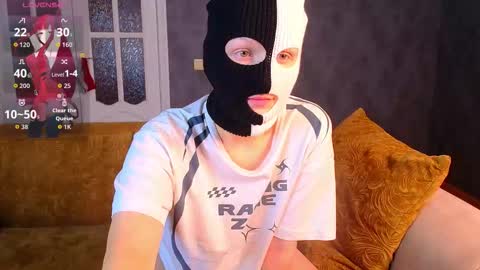 Snapshot of ivi_kiwi chatting on September 28, 10:37 pm Masha online show from September 28, 10:37 pm