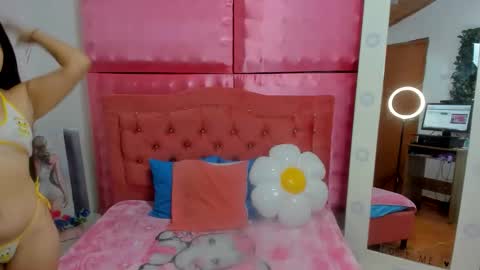 Ivonny online show from December 15, 12:21 pm