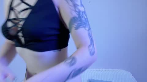 Snapshot of ivory_soule chatting on October 4, 5:28 pm ivory_soule online show from October 4, 5:28 pm