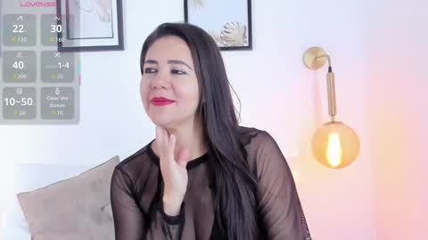 Ivy  online show from November 10, 2:12 pm