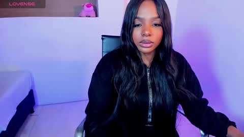 i v y  b l i s s online show from March 2, 11:52 am