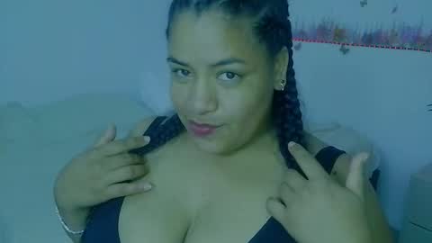 ivydesouza online show from May 1, 4:05 am