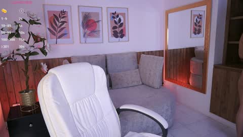 Ivy Grabes online show from April 6, 7:04 pm