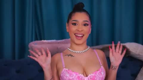 Ivy online show from December 18, 9:47 am