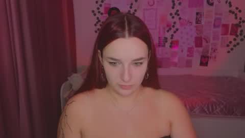 Snapshot of iwi_wi_wi chatting on September 27, 6:37 pm Daisy online show from September 27, 6:37 pm
