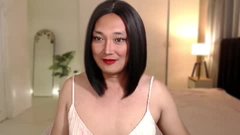 iya_hermosa online show from April 21, 12:56 pm