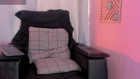Jade West online show from May 22, 12:36 pm