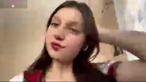 Lillian online show from February 4, 6:49 am