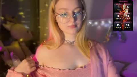 Snapshot of jacywinslat chatting on January 24, 5:53 pm jacywinslat online show from January 24, 5:53 pm