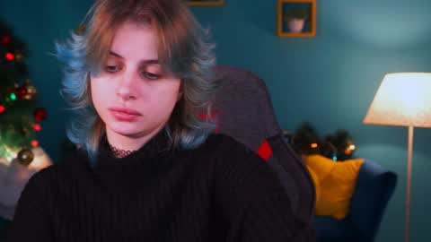 Snapshot of jade_castle chatting on January 15, 2:17 am jade_castle online show from January 15, 2:17 am